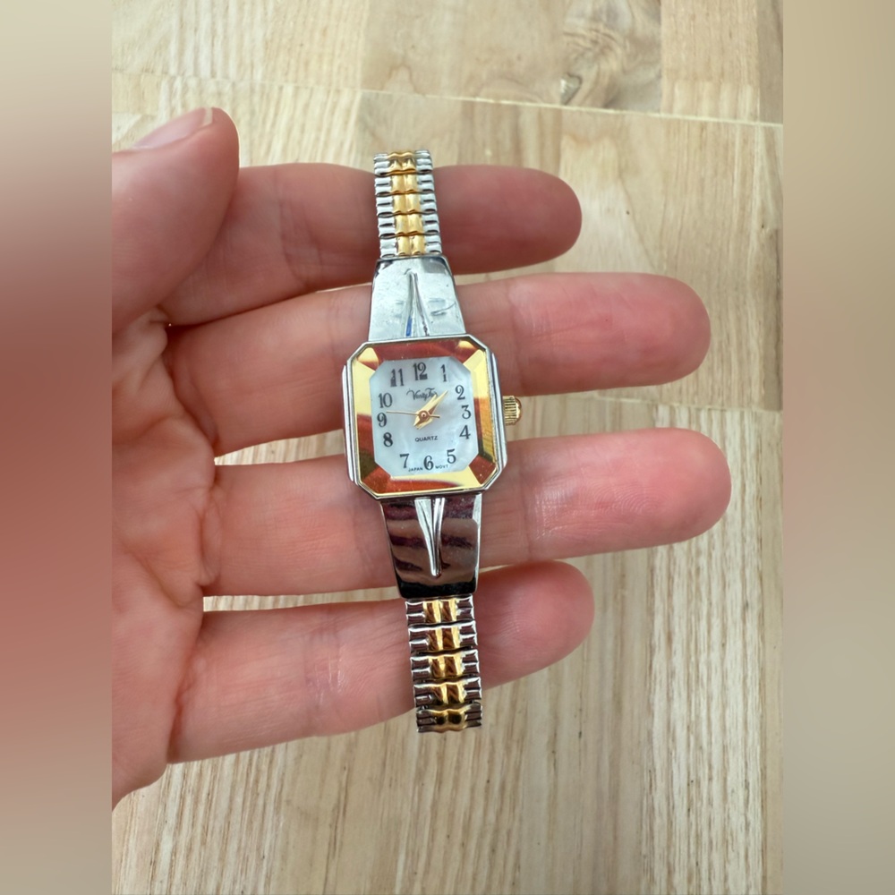 Vanity fair ladies gold tone silver tone watch NEW BATTERY